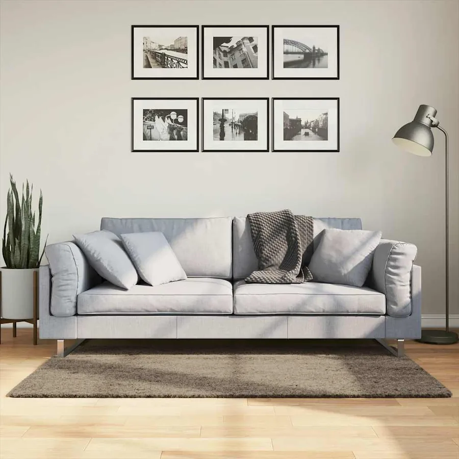Tapis ISTAN à poils longs aspect brillant gris 80x150 cm