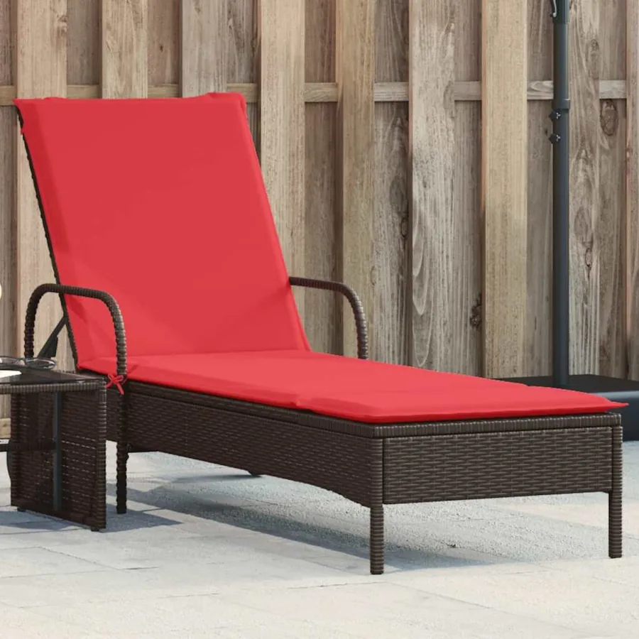 Chaise longue à roulettes avec coussin en rotin synthétique marron