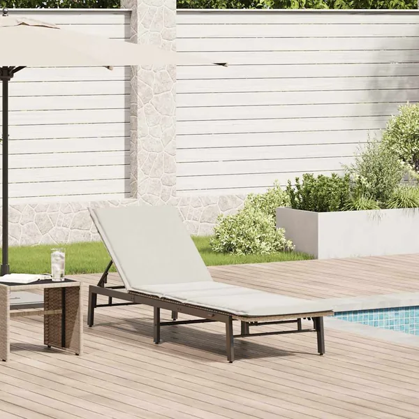 Chaise longue avec coussin beige résine tressée