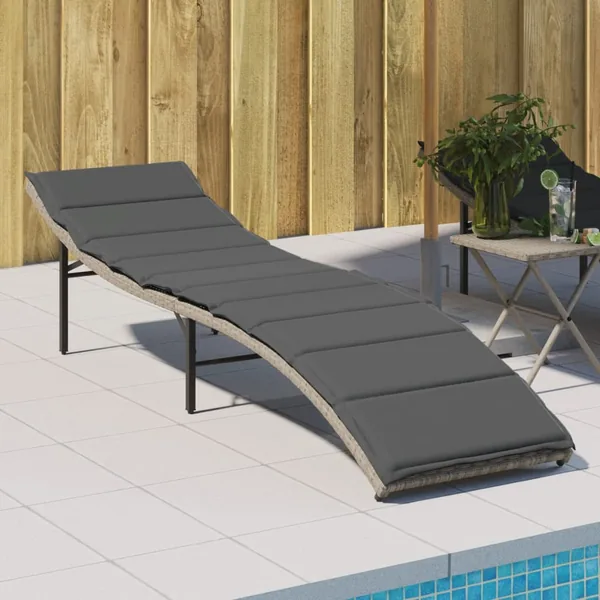 Chaise longue et coussin gris clair 55x199x50 cm résine tressée