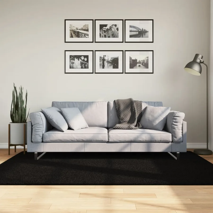 Tapis HUARTE à poils courts doux et lavable noir 140x200 cm