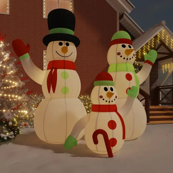 Famille de bonhomme de neige gonflable avec LED 500 cm