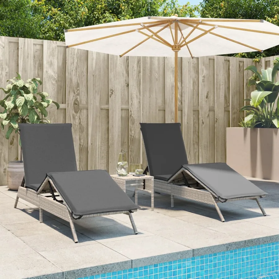 Chaises longues avec coussins lot de 2 gris résine tressée