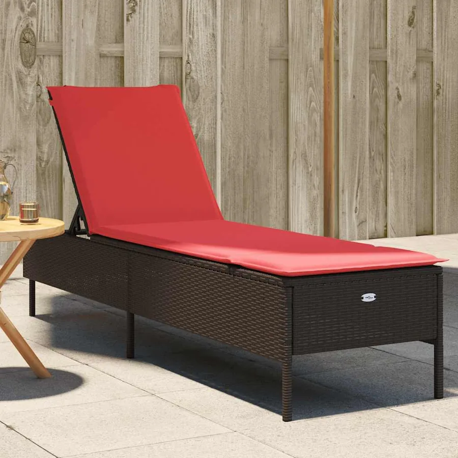 Chaise longue avec coussin marron résine tressée