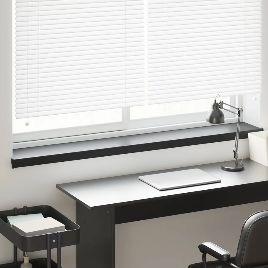 Appui de fenêtre Noir avec grain de bois 120 x 25 x 4,5 cm PVC